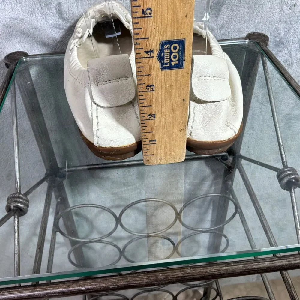 Hush Puppies Moyen leather shoes 9.5 cream Slip On Moccasin